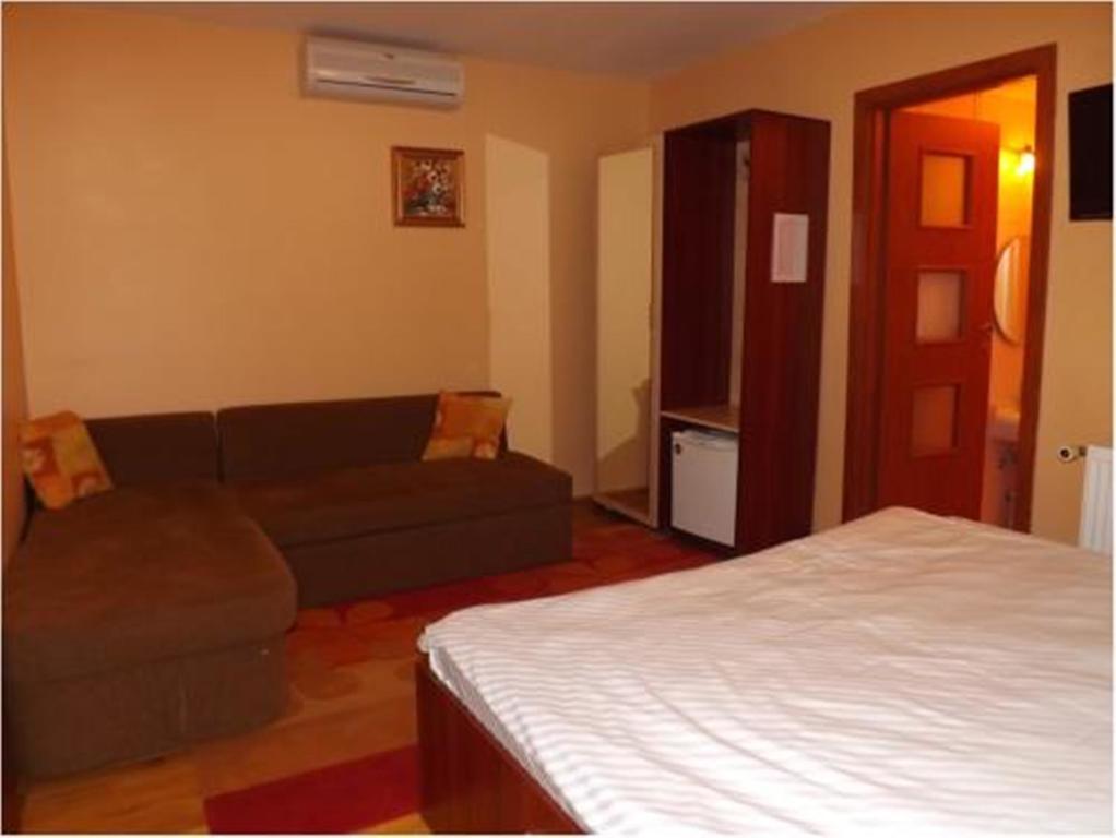 Pensiunea Pentru Tine Prietene Arcani Zimmer foto